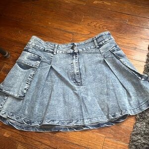Denim ruffle skirt